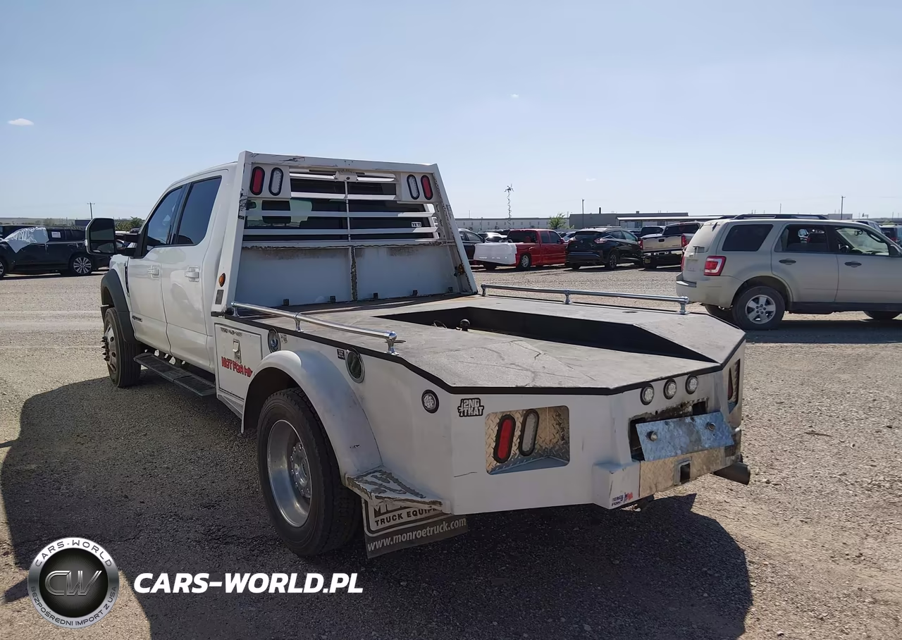 2017 Ford F-550 Chassis Lariat VIN:1FD0W5HT9HEF23408 - 3