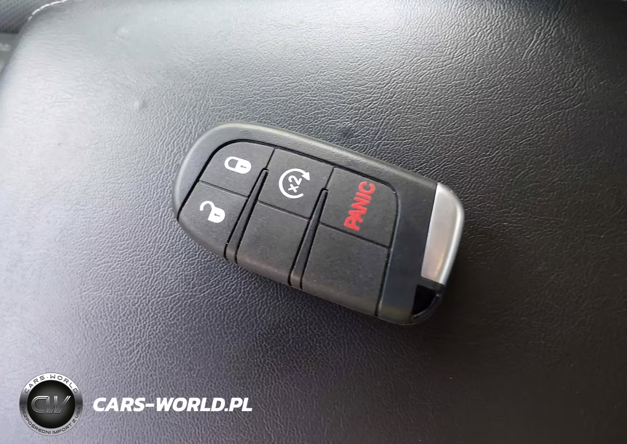 2015 Chrysler 200 S VIN:1C3CCCBG0FN608844 - 11