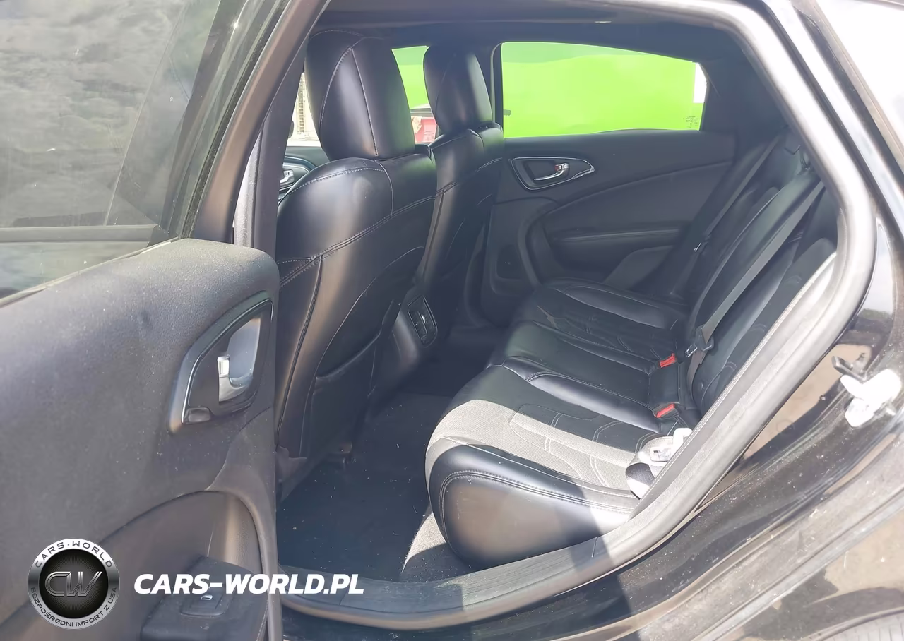 2015 Chrysler 200 S VIN:1C3CCCBG0FN608844 - 14