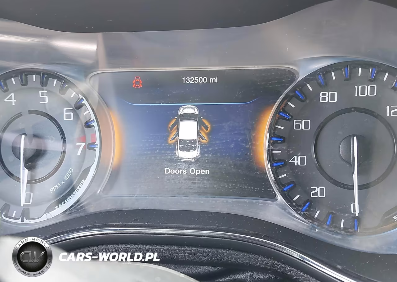 2015 Chrysler 200 S VIN:1C3CCCBG0FN608844 - 7