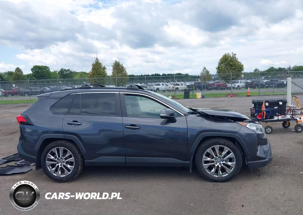2020 Toyota Rav4 Xle Premium VIN:2T3A1RFV7LW086075 - 13