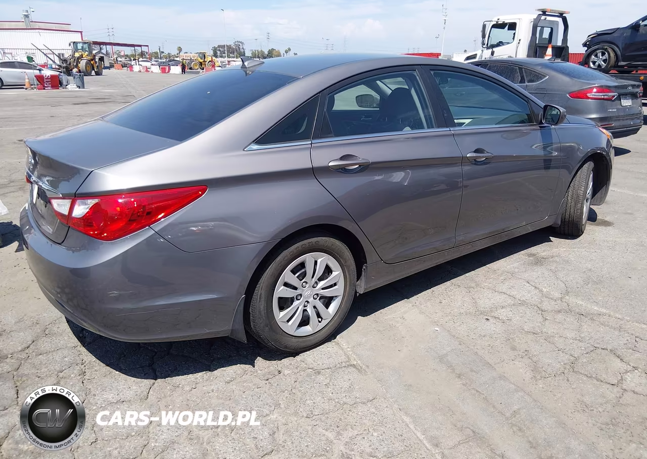 2012 Hyundai Sonata Gls VIN:5NPEB4AC8CH423805 - 4