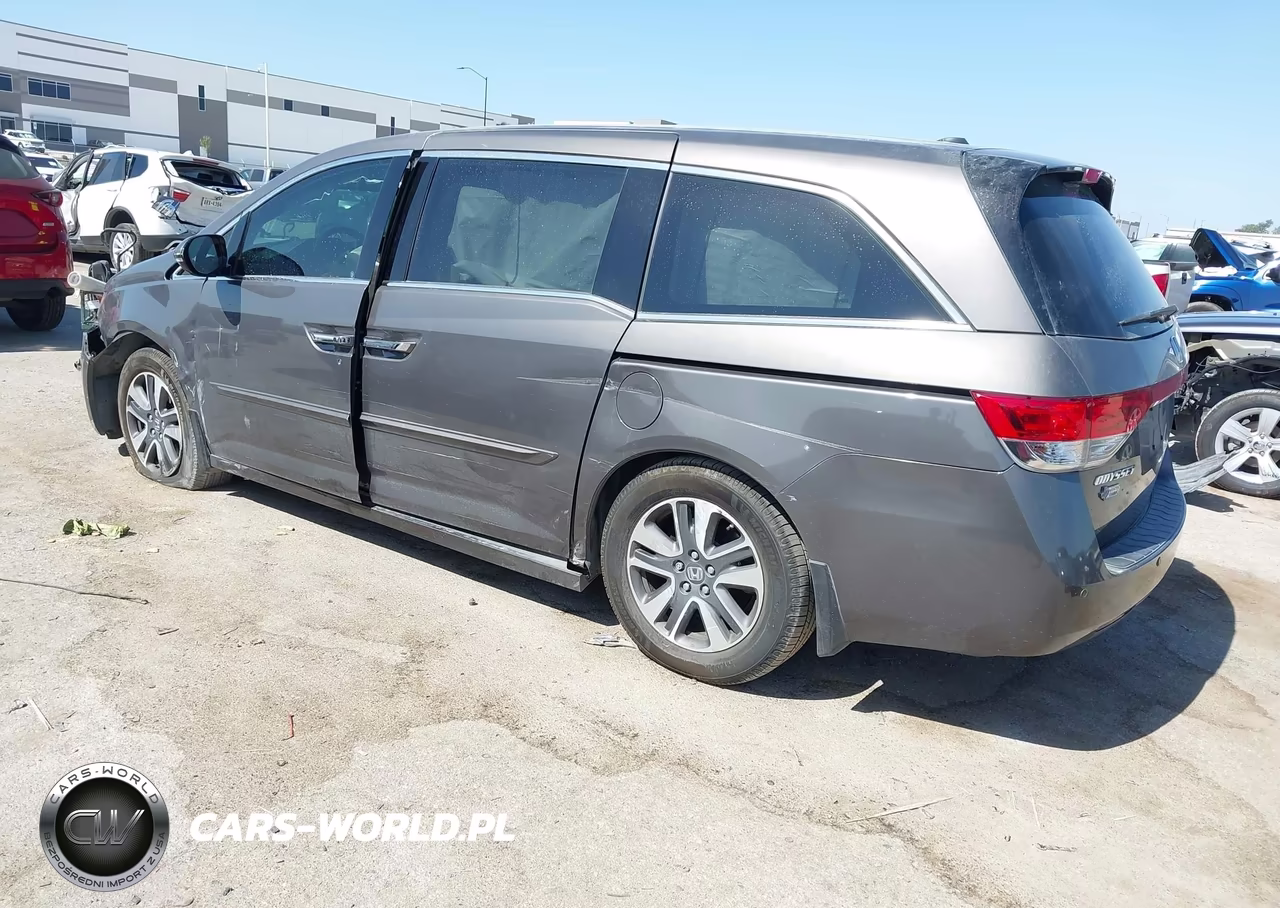 2015 Honda Odyssey Touring-Touring Elite VIN:5FNRL5H96FB007625 - 3