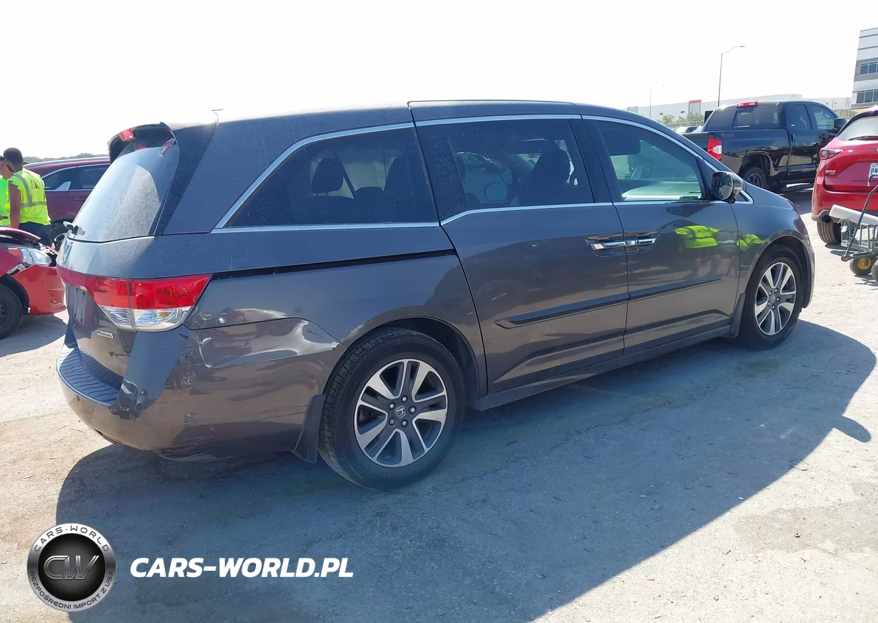 2015 Honda Odyssey Touring-Touring Elite VIN:5FNRL5H96FB007625 - 4