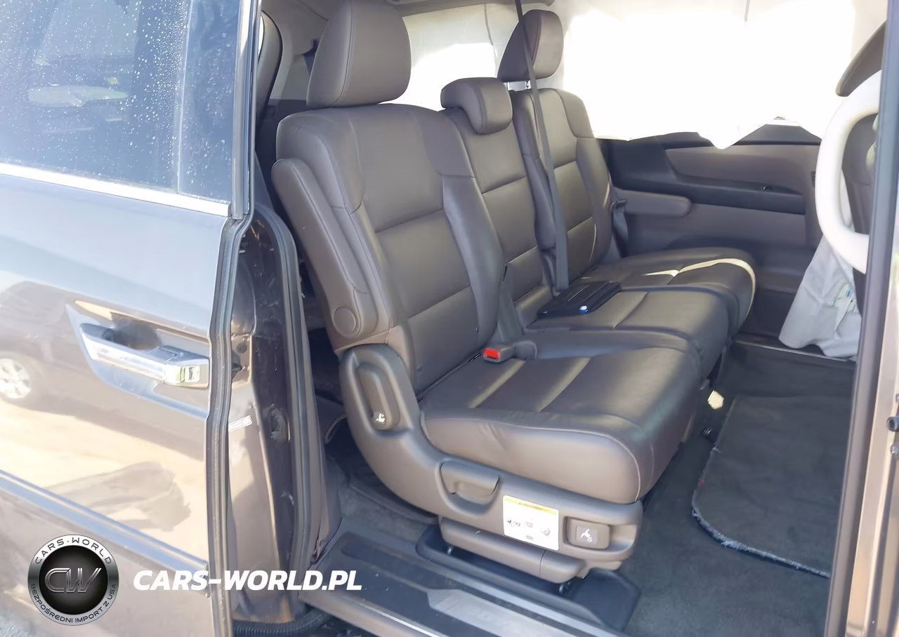 2015 Honda Odyssey Touring-Touring Elite VIN:5FNRL5H96FB007625 - 8