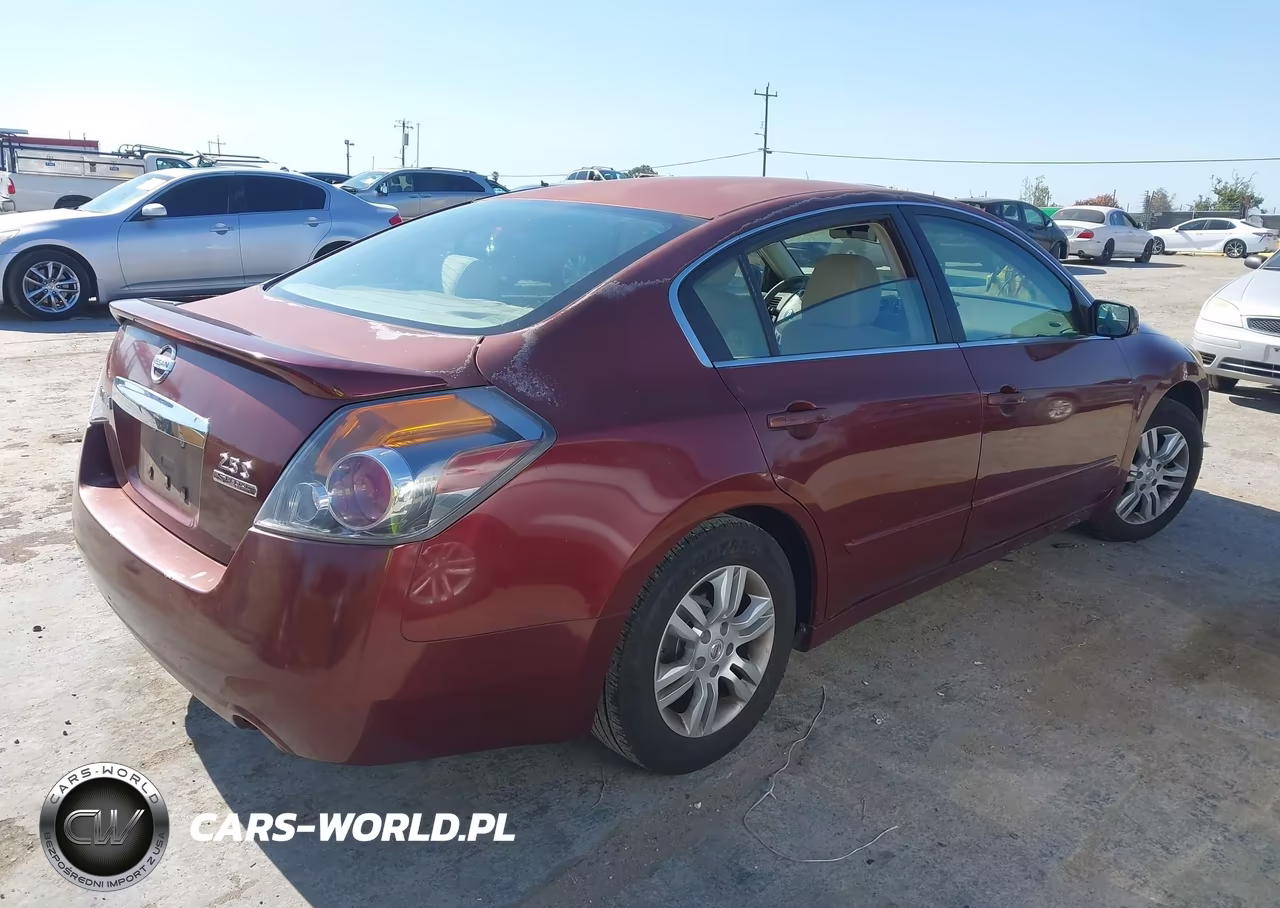 2011 Nissan Altima 2.5 S VIN:1N4AL2AP5BN416950 - 4