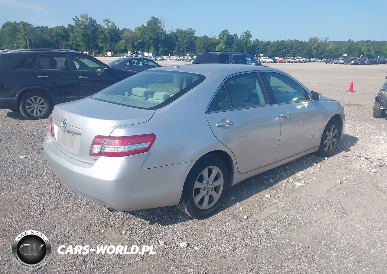 2010 Toyota Camry Le VIN:4T1BF3EK7AU062634 - 4