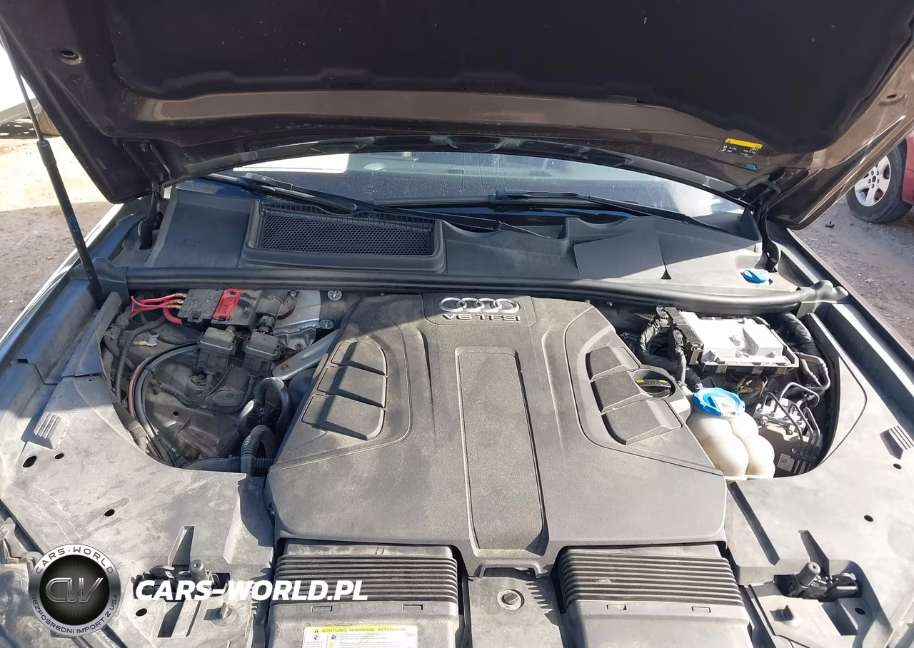 2017 Audi Q7 3.0T Premium VIN:WA1LAAF70HD026052 - 10