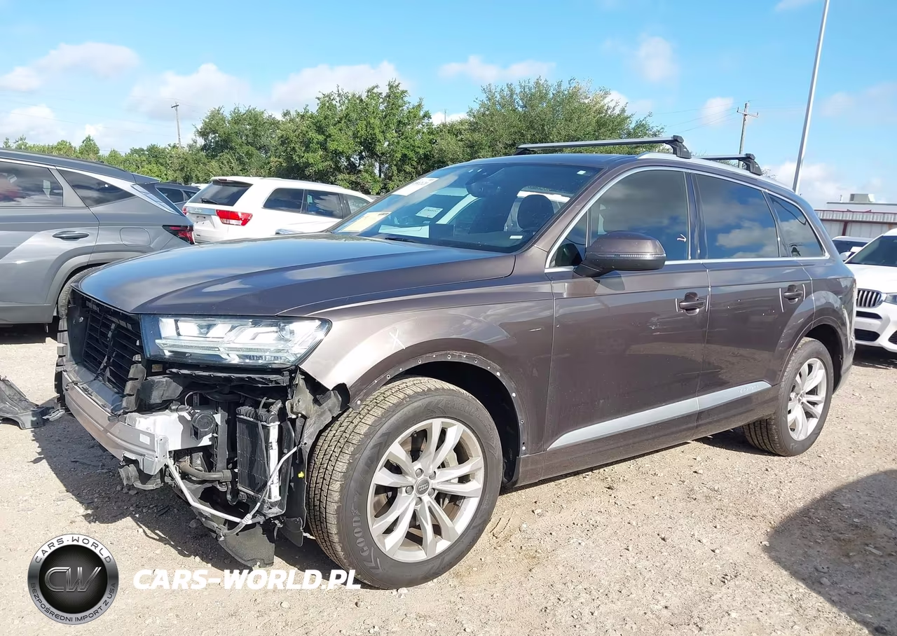 2017 Audi Q7 3.0T Premium VIN:WA1LAAF70HD026052 - 2