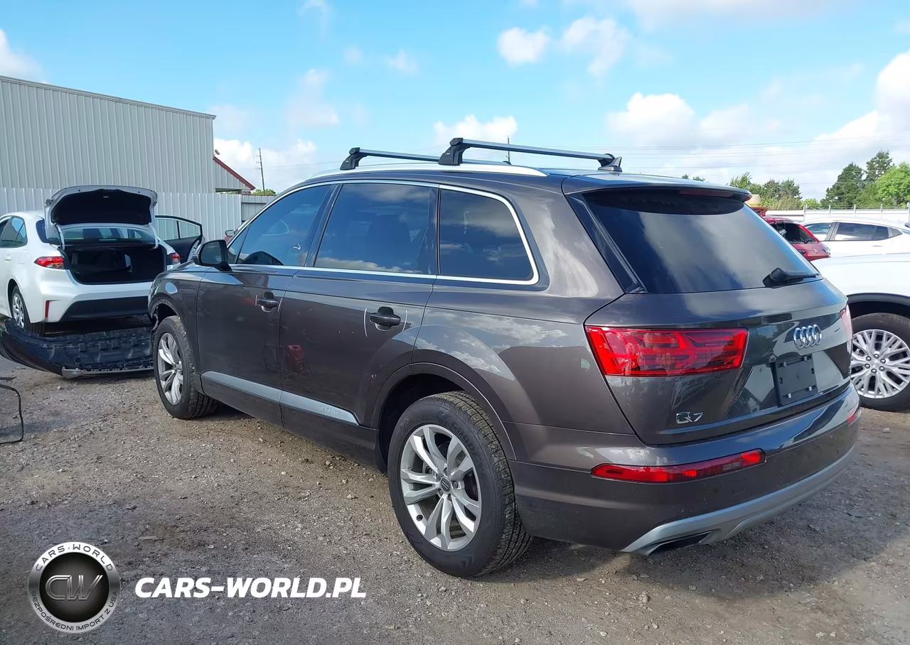 2017 Audi Q7 3.0T Premium VIN:WA1LAAF70HD026052 - 3