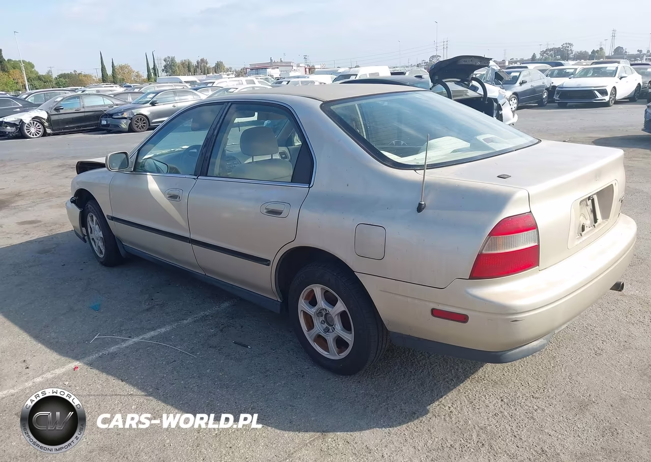 1994 Honda Accord Lx VIN:JHMCD5643RC048370 - 3