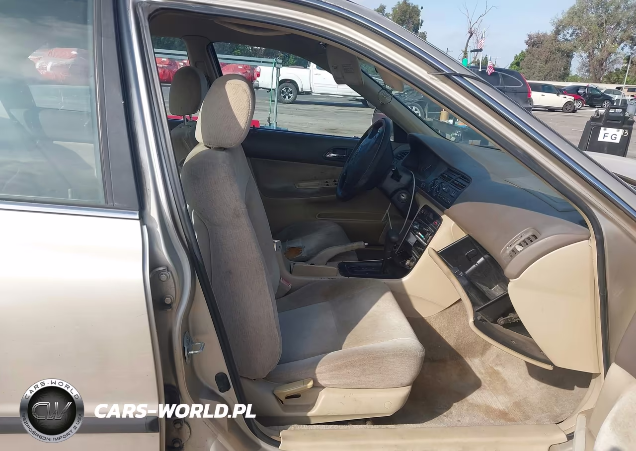 1994 Honda Accord Lx VIN:JHMCD5643RC048370 - 5