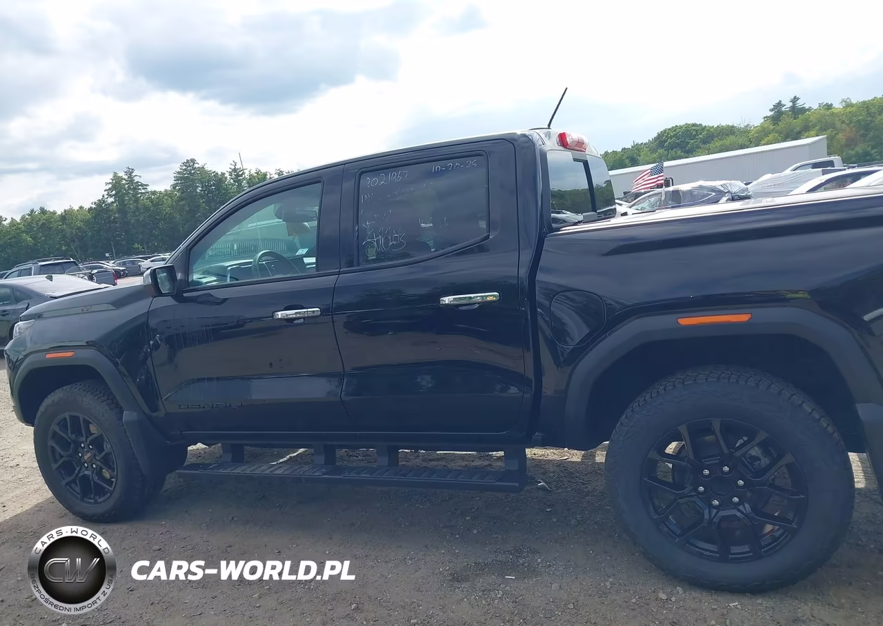 2025 GMC Canyon 4Wd Denali VIN:1GTP2FEK6S1115656 - 14
