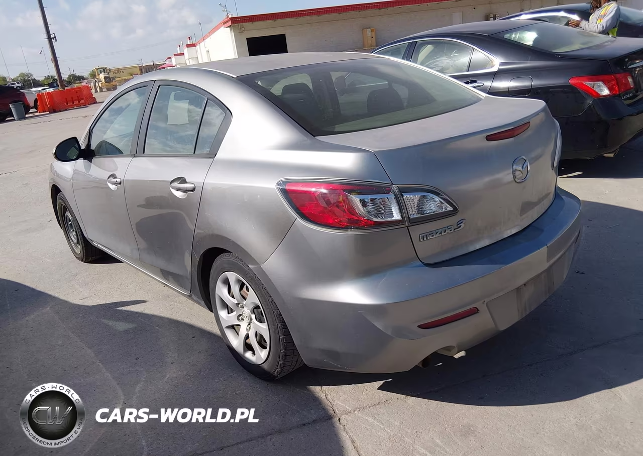 2012 Mazda Mazda3 I Sport VIN:JM1BL1UG4C1572958 - 3