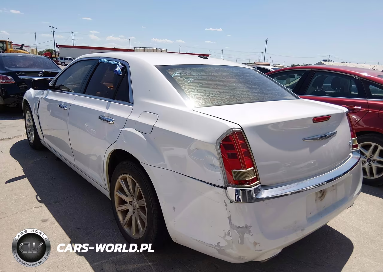 2012 Chrysler 300 Limited VIN:2C3CCACG8CH221725 - 3