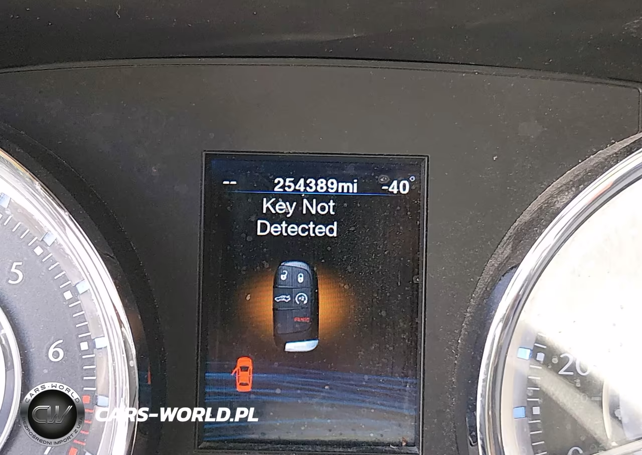 2012 Chrysler 300 Limited VIN:2C3CCACG8CH221725 - 7