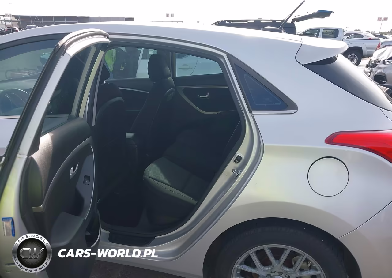 2017 Hyundai Elantra Gt VIN:KMHD35LH3HU356630 - 8