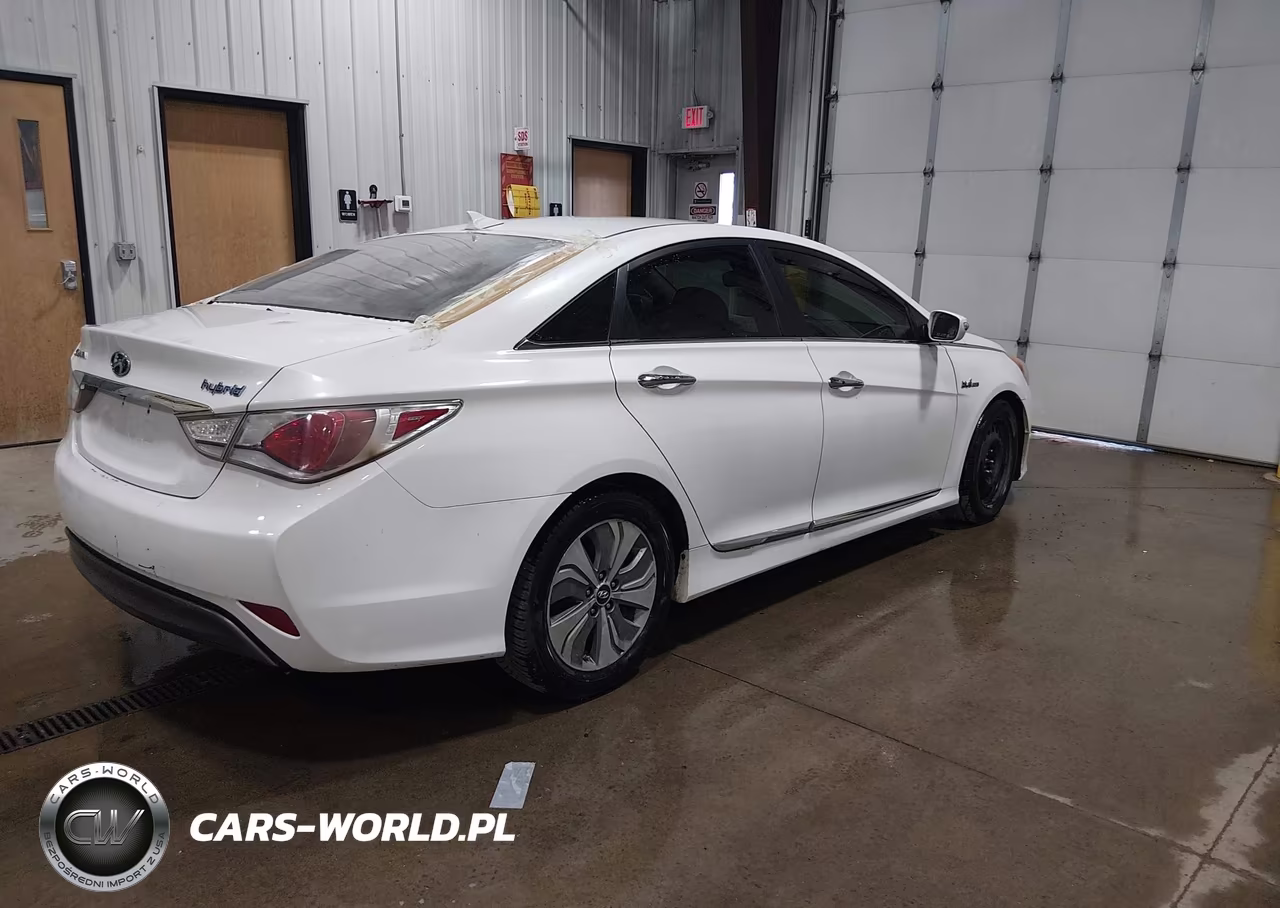 2013 Hyundai Sonata Hybrid VIN:KMHEC4A48DA088569 - 4