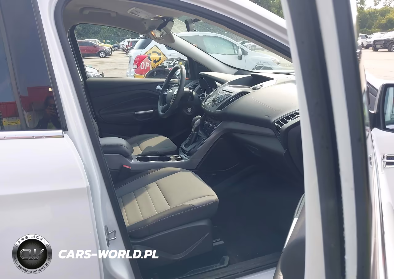 2016 Ford Escape Se VIN:1FMCU9GX6GUC20654 - 5
