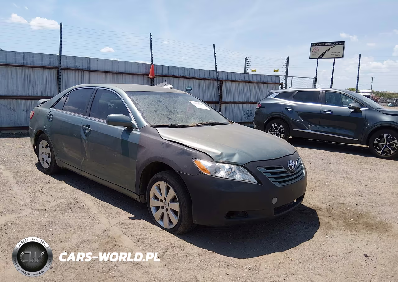 2009 Toyota Camry Le V6 – zdjęcie 1 z 12
