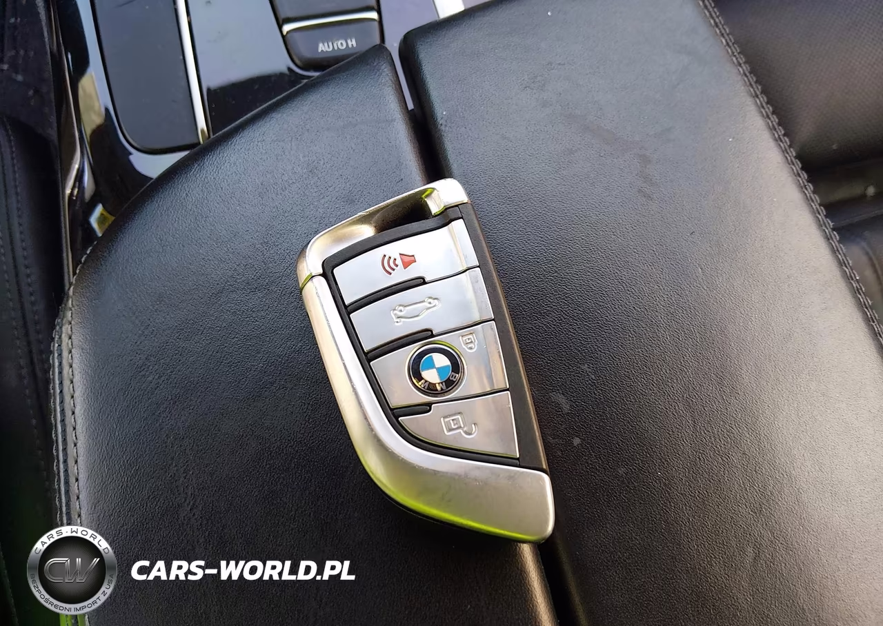 2019 BMW M550I xDrive VIN:WBAJB9C57KB465230 - 11