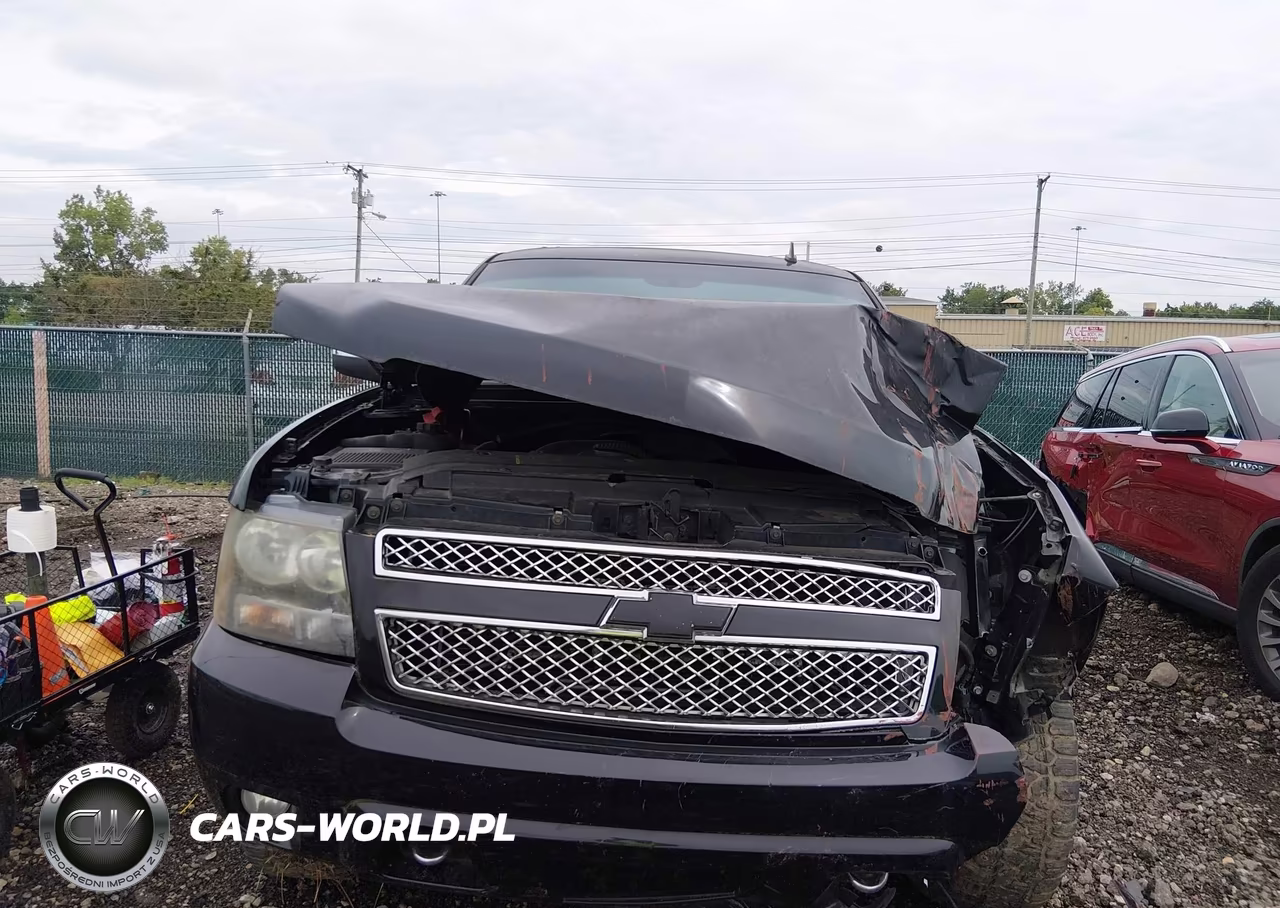2010 Chevrolet Tahoe Ltz VIN:1GNUKCE08AR268255 - 12