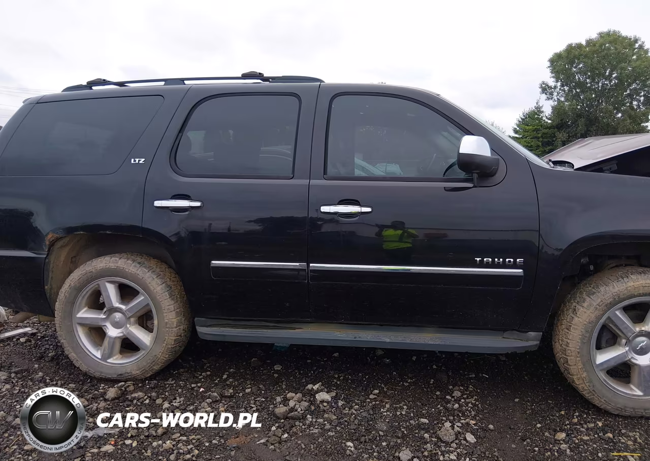 2010 Chevrolet Tahoe Ltz VIN:1GNUKCE08AR268255 - 13