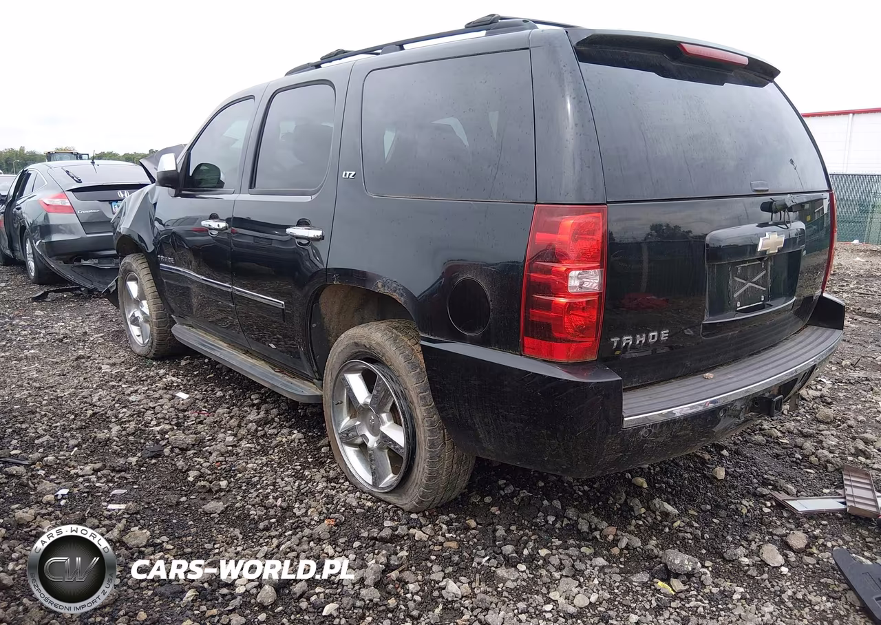 2010 Chevrolet Tahoe Ltz VIN:1GNUKCE08AR268255 - 3
