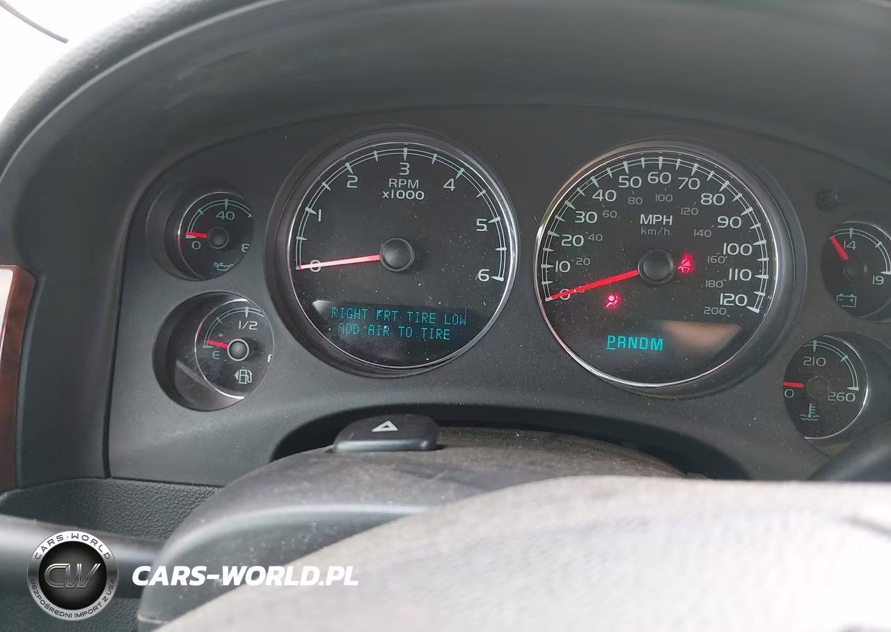 2010 Chevrolet Tahoe Ltz VIN:1GNUKCE08AR268255 - 7