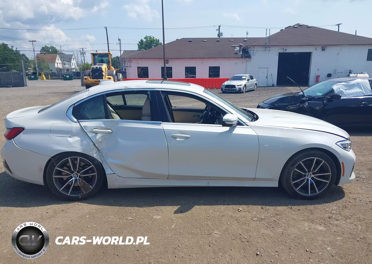 2021 BMW 330I xDrive VIN:3MW5R7J03M8C11558 - 13