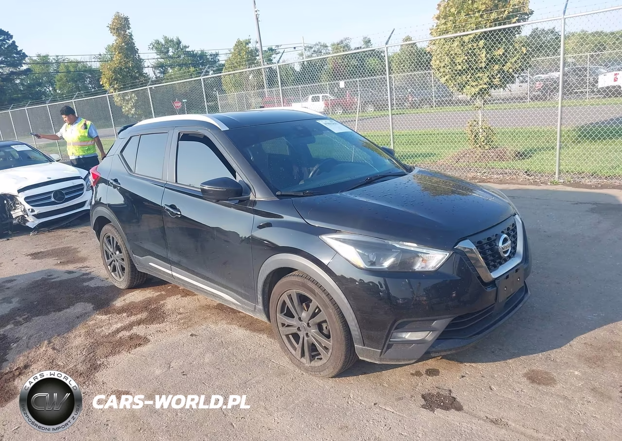 2020 Nissan Kicks Sr Xtronic Cvt