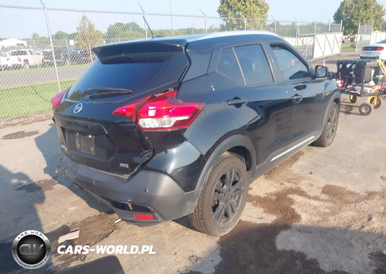 2020 Nissan Kicks Sr Xtronic Cvt VIN:3N1CP5DV2LL516267 - 4