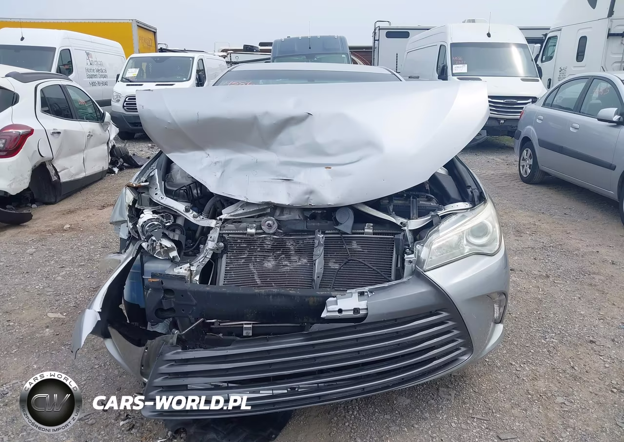 2015 Toyota Camry Le VIN:4T1BF1FK1FU915605 - 12