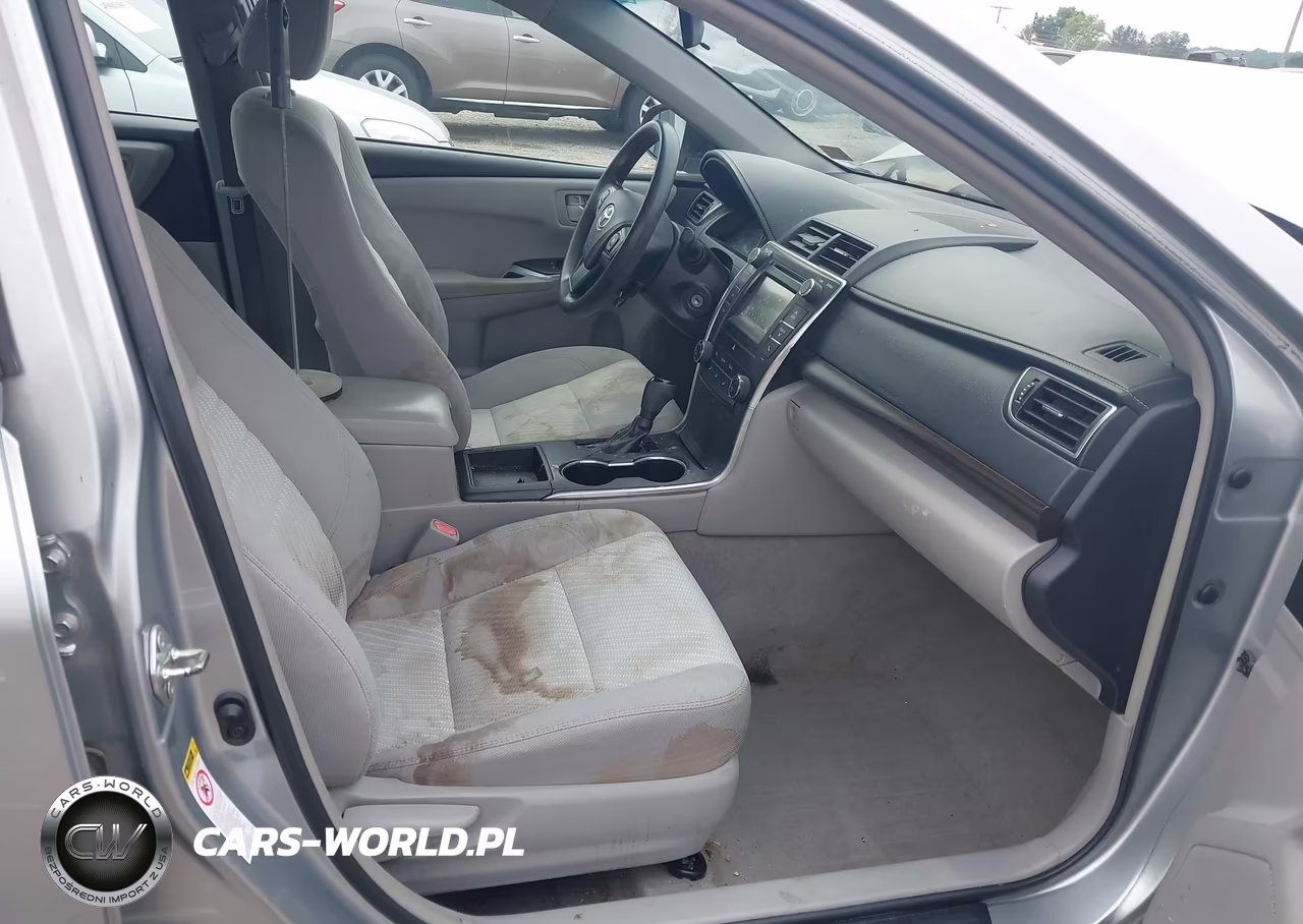 2015 Toyota Camry Le VIN:4T1BF1FK1FU915605 - 5