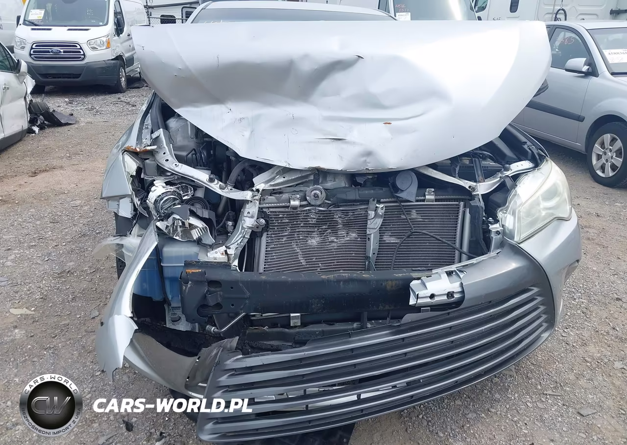 2015 Toyota Camry Le VIN:4T1BF1FK1FU915605 - 6