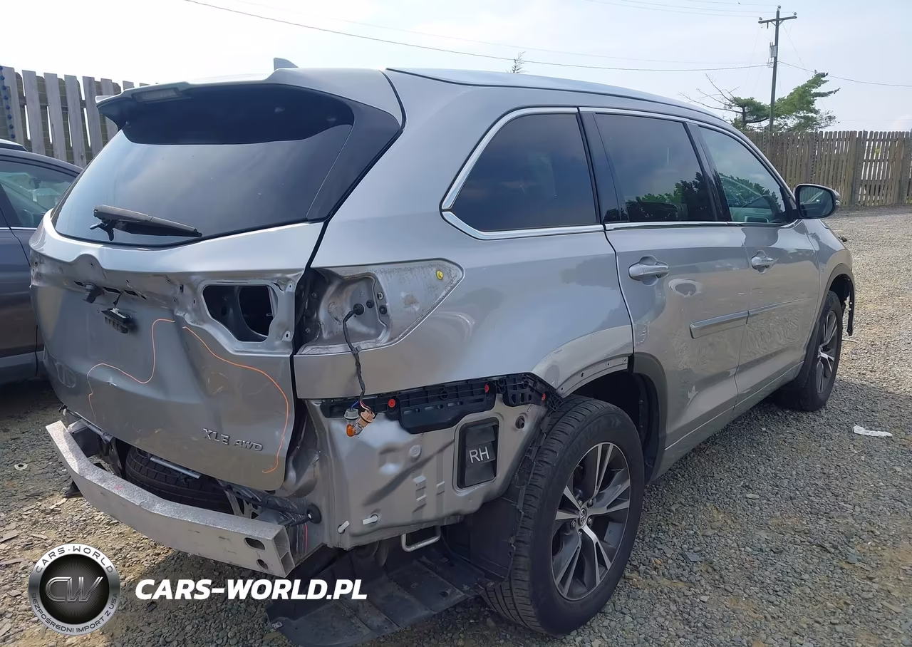 2016 Toyota Highlander Xle V6 VIN:5TDJKRFH9GS332767 - 4