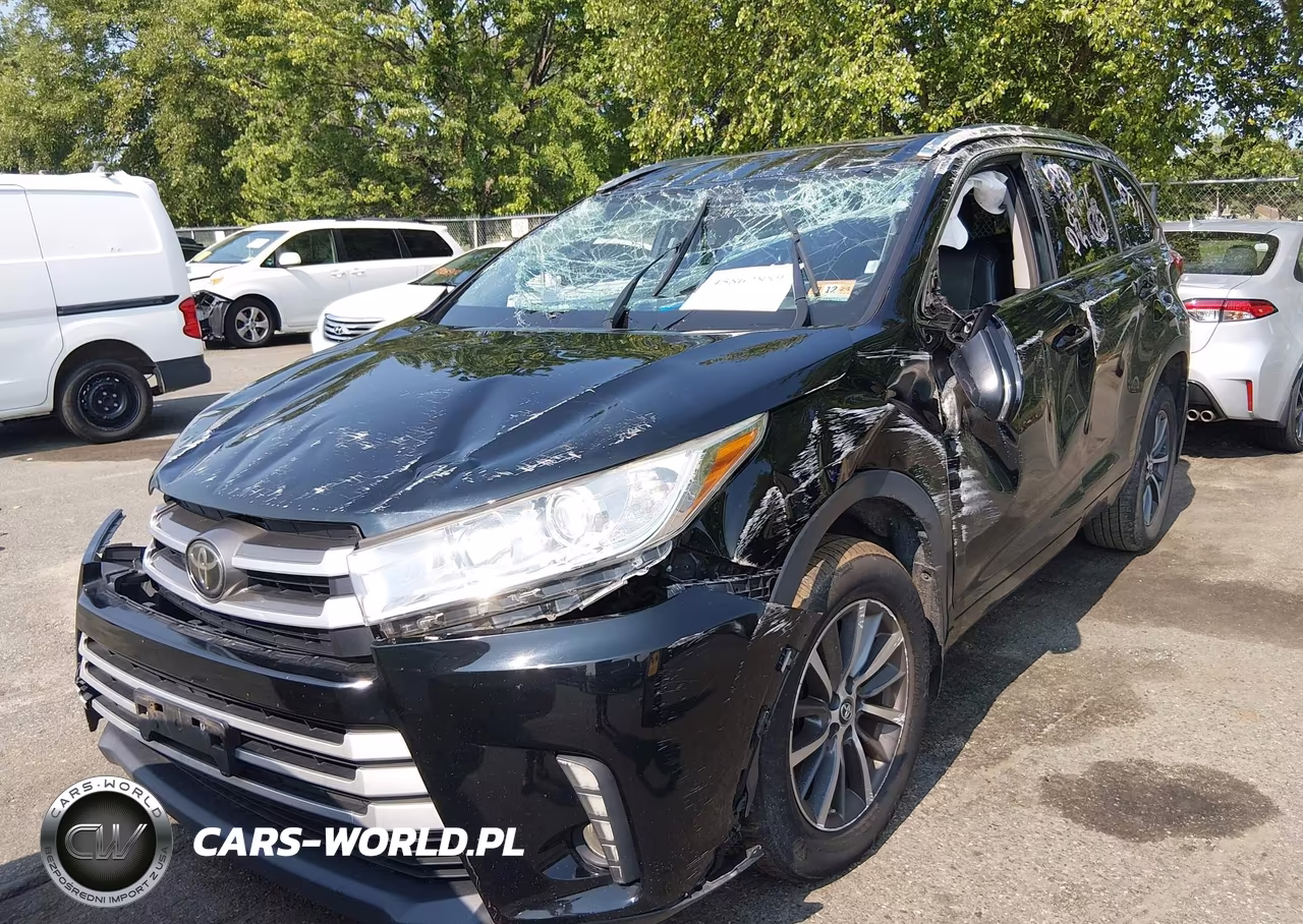 2018 Toyota Highlander Xle VIN:5TDJZRFH8JS887311 - 6