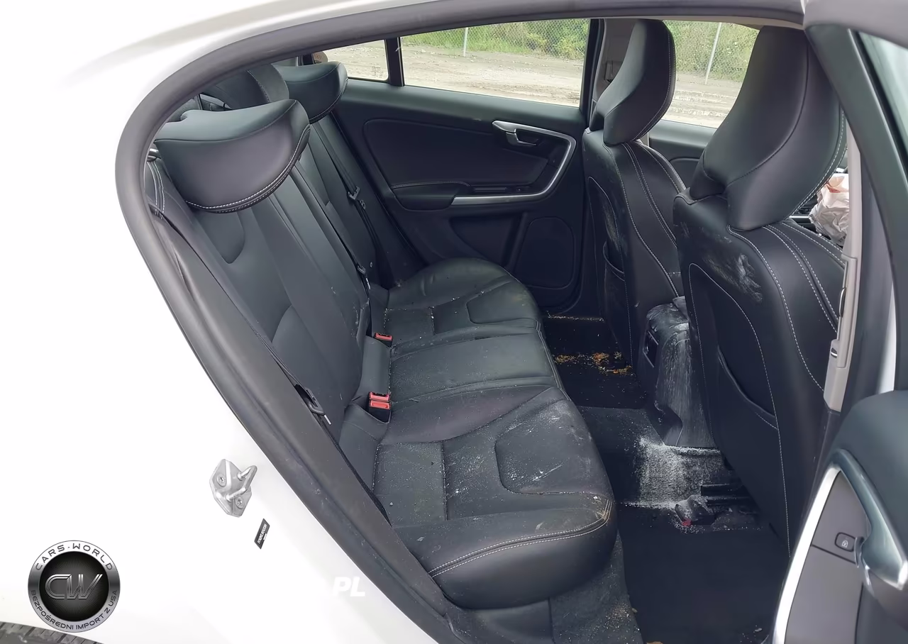 2017 Volvo S60 T5 Dynamic VIN:YV140MTL9H2420364 - 8