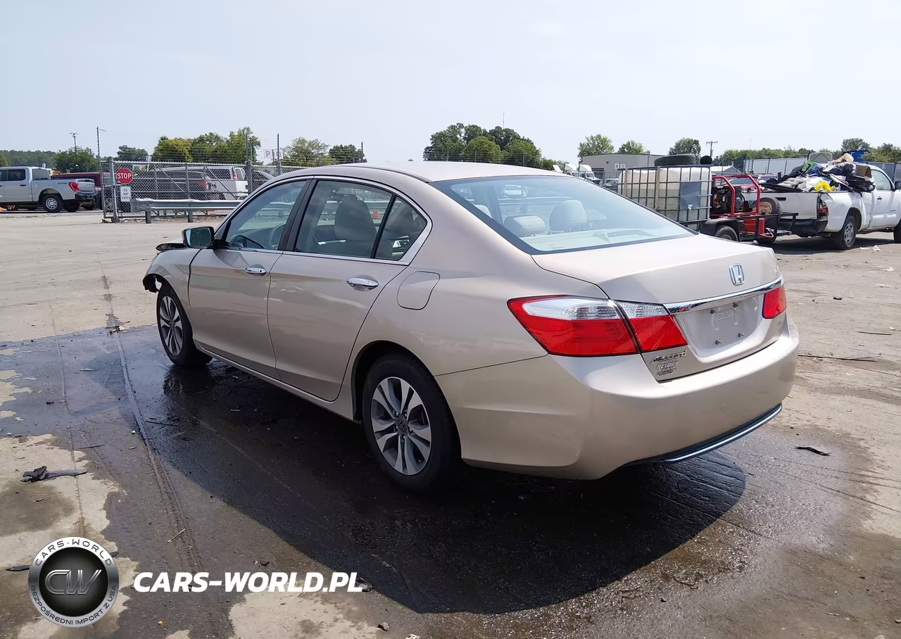 2015 Honda Accord Lx VIN:1HGCR2F3XFA135152 - 3