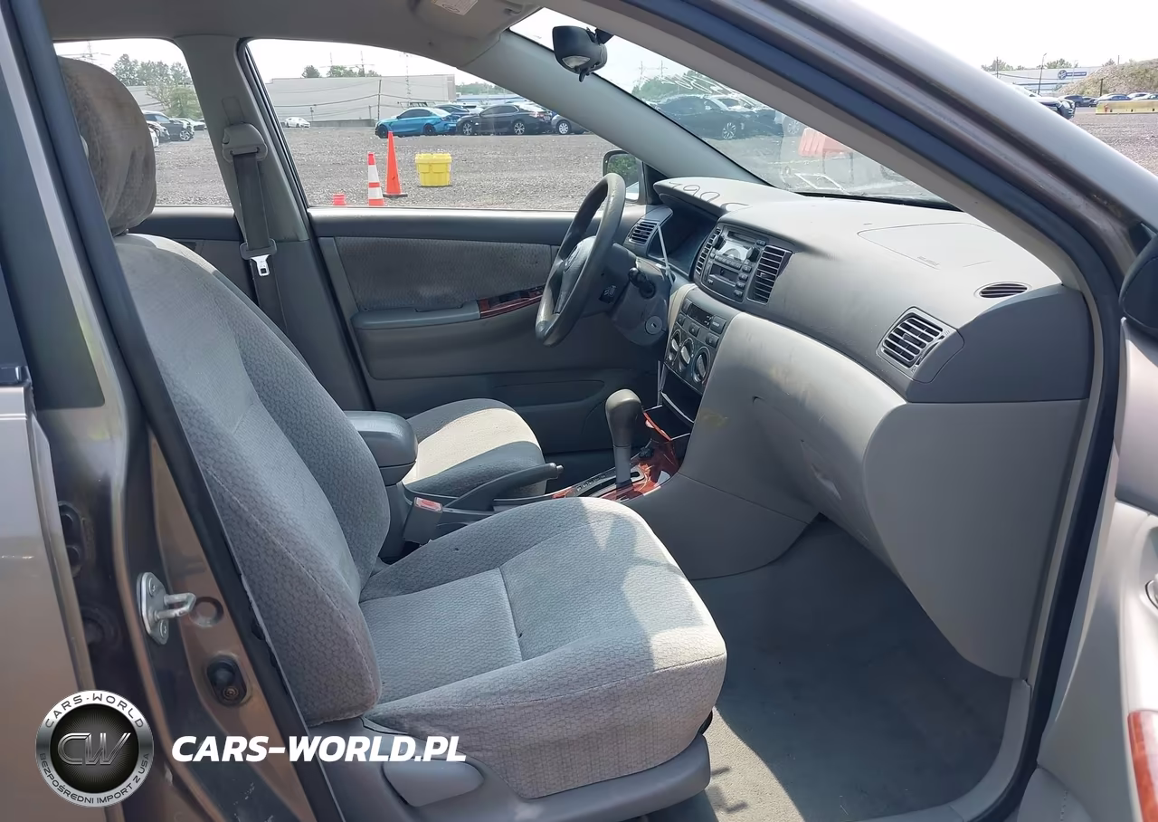 2003 Toyota Corolla Le VIN:2T1BR32E33C130793 - 5