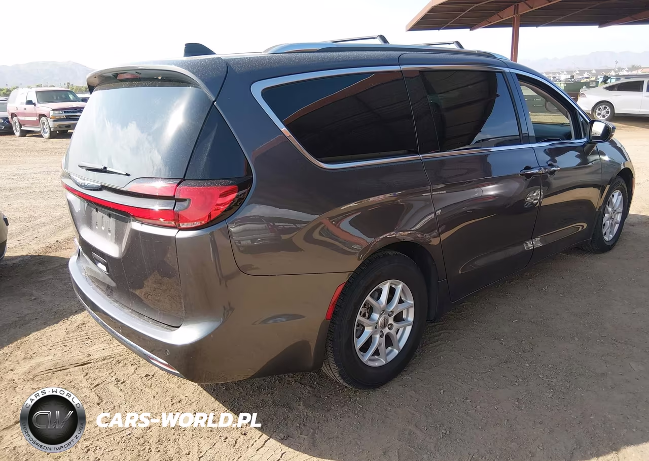 2021 Chrysler Pacifica Touring L VIN:2C4RC1BG4MR534449 - 4
