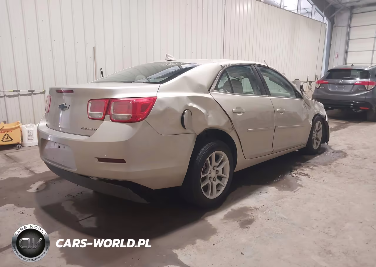 2015 Chevrolet Malibu 1Lt VIN:1G11C5SL9FF280497 - 4