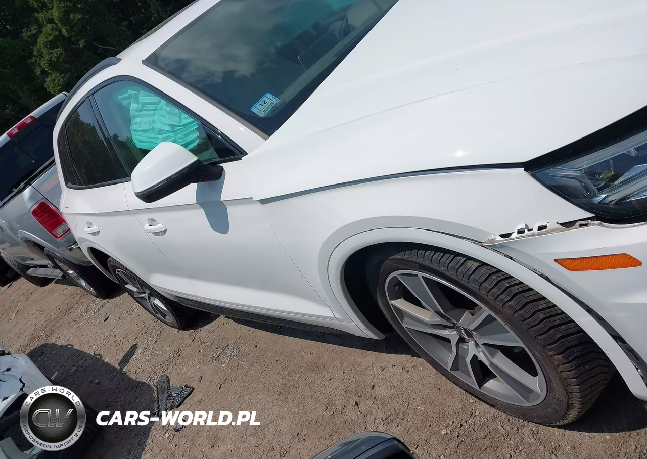 2019 Audi Q5 45 Premium VIN:WA1BNBFYXK2029610 - 12
