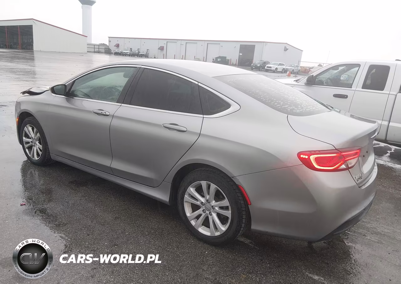 2016 Chrysler 200 Touring VIN:1C3CCCFB3GN183071 - 3