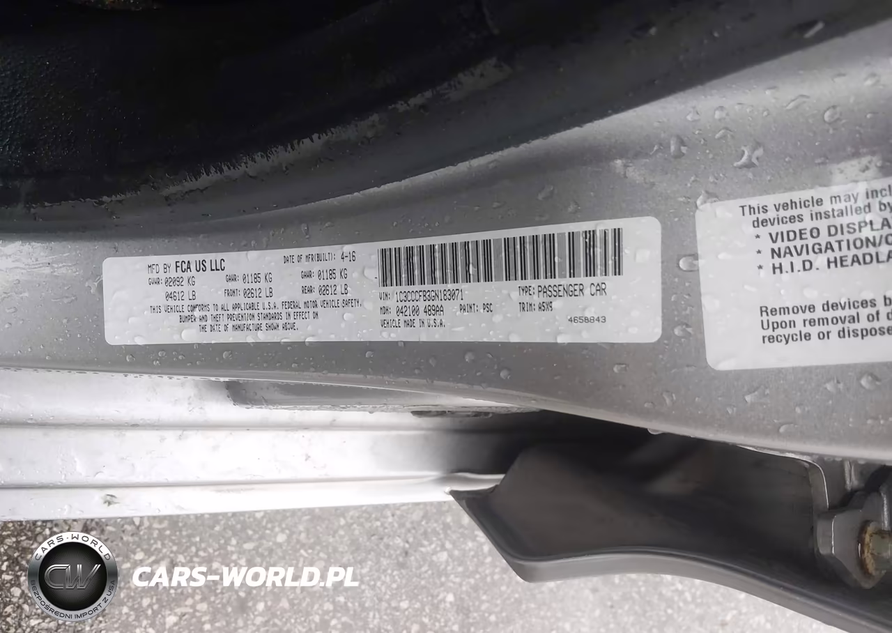 2016 Chrysler 200 Touring VIN:1C3CCCFB3GN183071 - 9