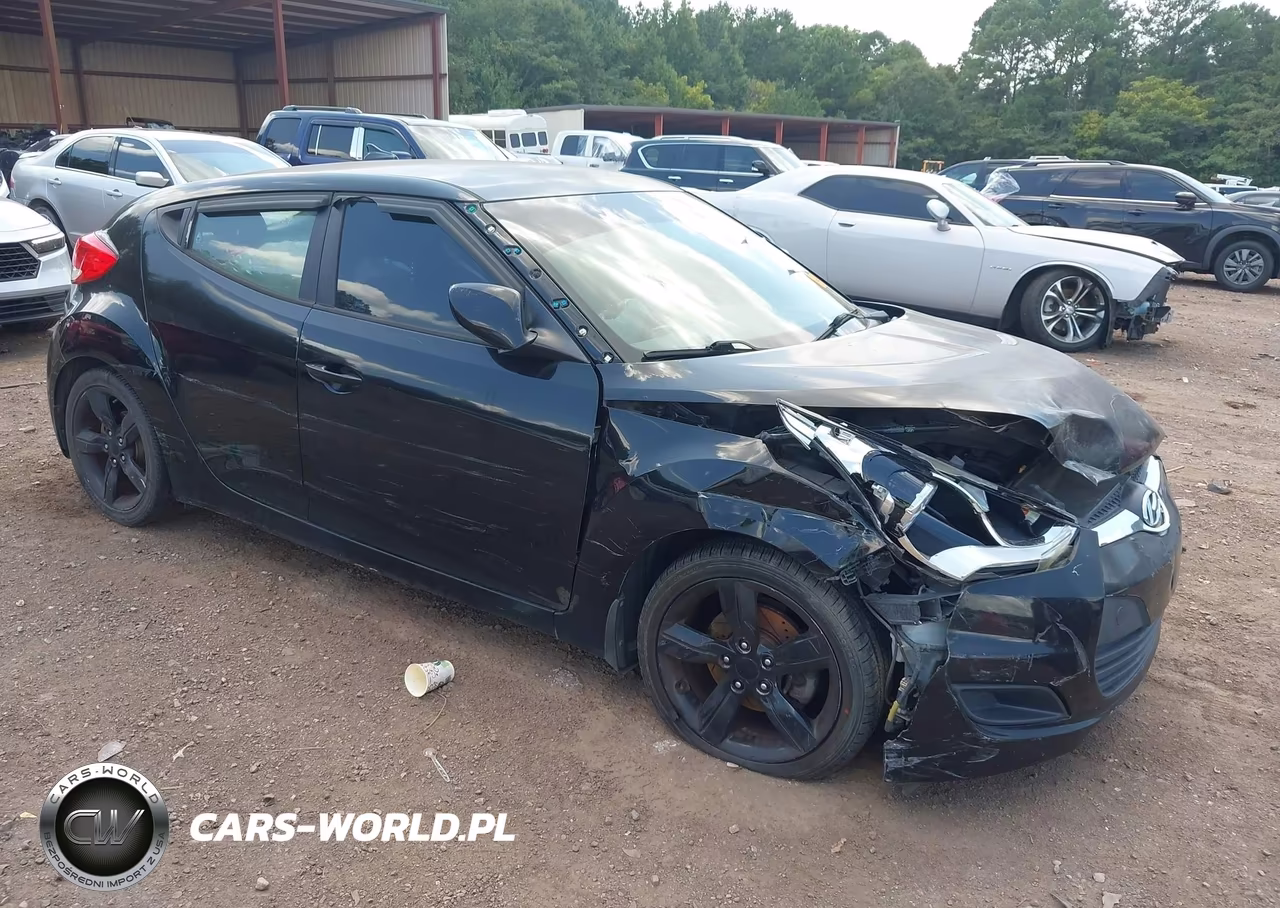 2013 Hyundai Veloster Base W-Black – zdjęcie 1 z 17