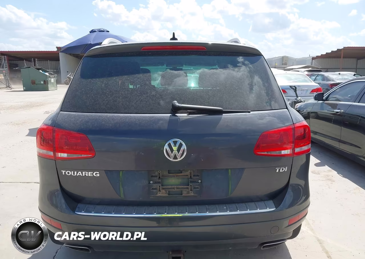 2012 Volkswagen Touareg Tdi Lux VIN:WVGEK9BP7CD008989 - 16