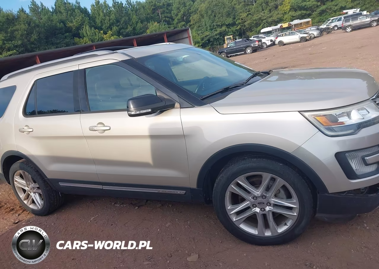 2017 Ford Explorer Xlt VIN:1FM5K7D88HGC51212 - 13