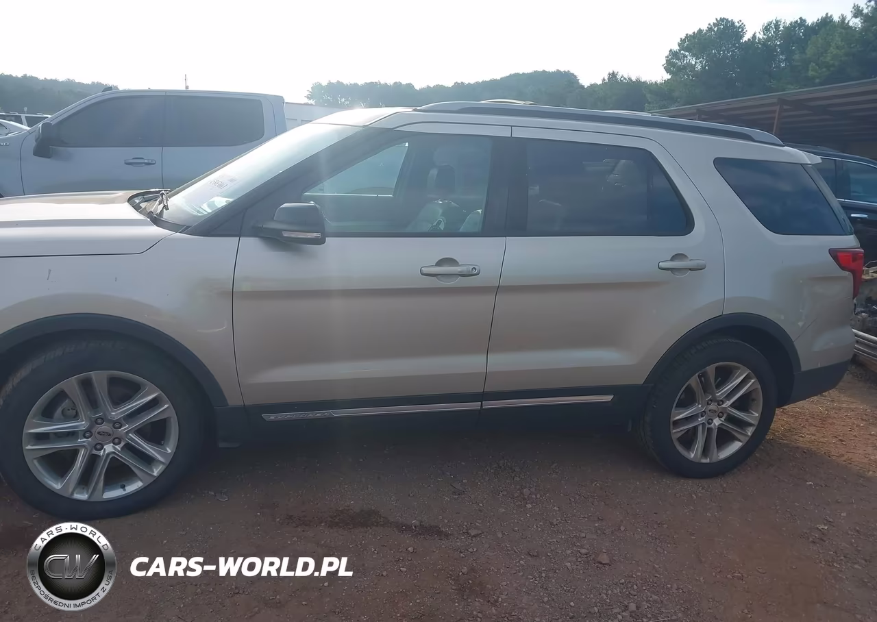 2017 Ford Explorer Xlt VIN:1FM5K7D88HGC51212 - 14