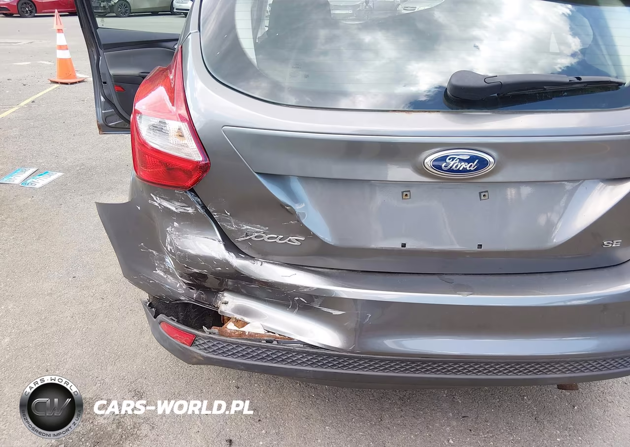 2013 Ford Focus Se VIN:1FADP3K28DL323218 - 6